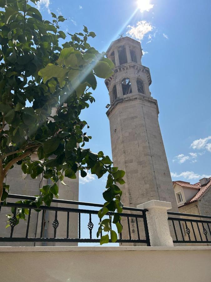 Apartments Villa Mira Kaštela Eksteriør bilde
