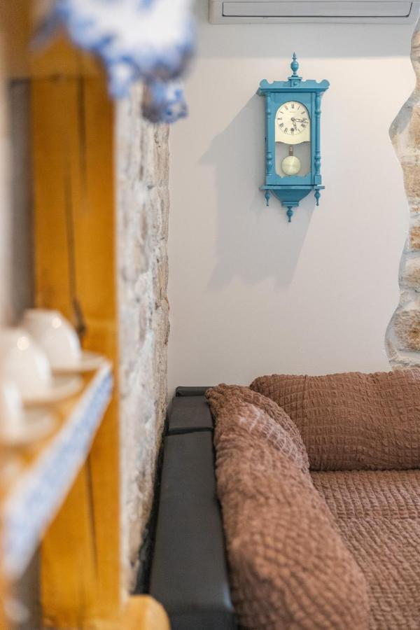 Apartments Villa Mira Kaštela Eksteriør bilde
