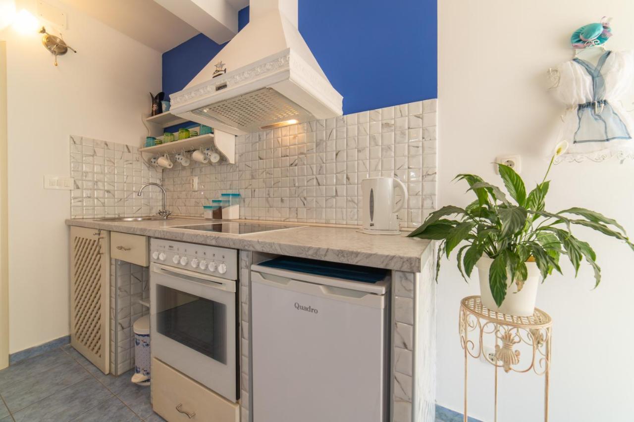 Apartments Villa Mira Kaštela Eksteriør bilde